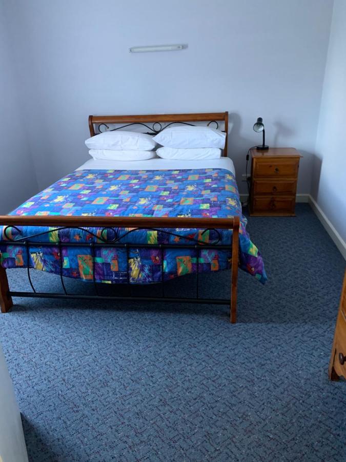 Orford Prosser Holiday Units ภายนอก รูปภาพ