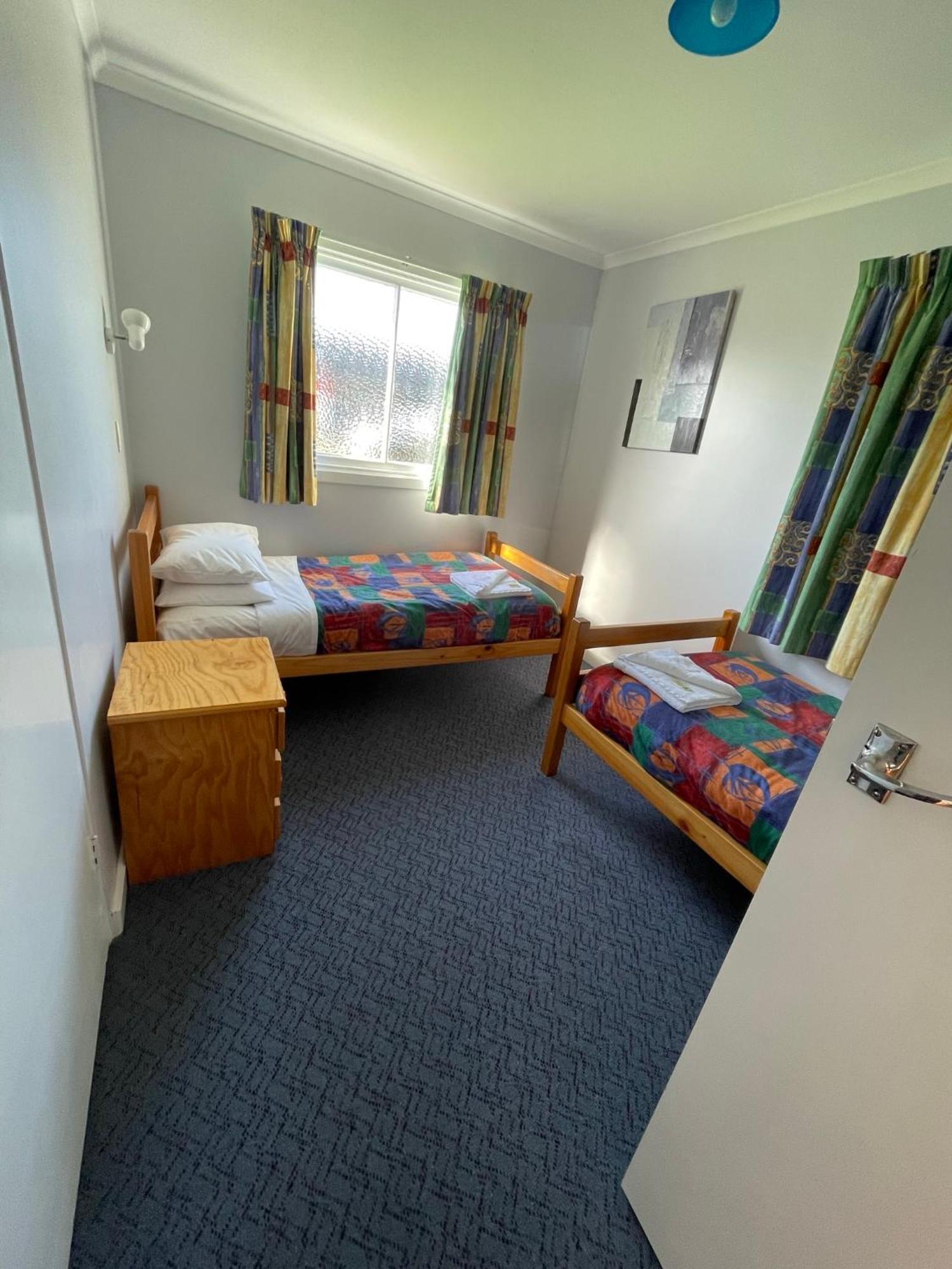 Orford Prosser Holiday Units ภายนอก รูปภาพ